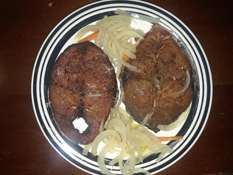 King Fish and Onions and Carrots